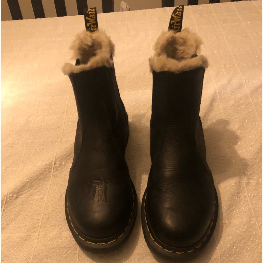 Dr Martens Faux Fur lined Chelsea Boot 9